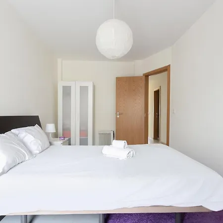 דירה A Modern And Homely 3 Bedroom With Elevator פורטו